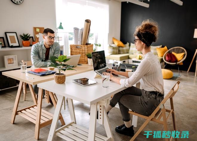 久坐之后，这些拉伸动作能帮你缓解手臂的酸痛 (坐久之后会有什么后果)