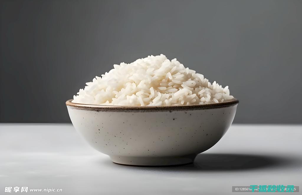 米饭松软的独家秘方：从米的选择到蒸煮技巧 (米饭松软可口)
